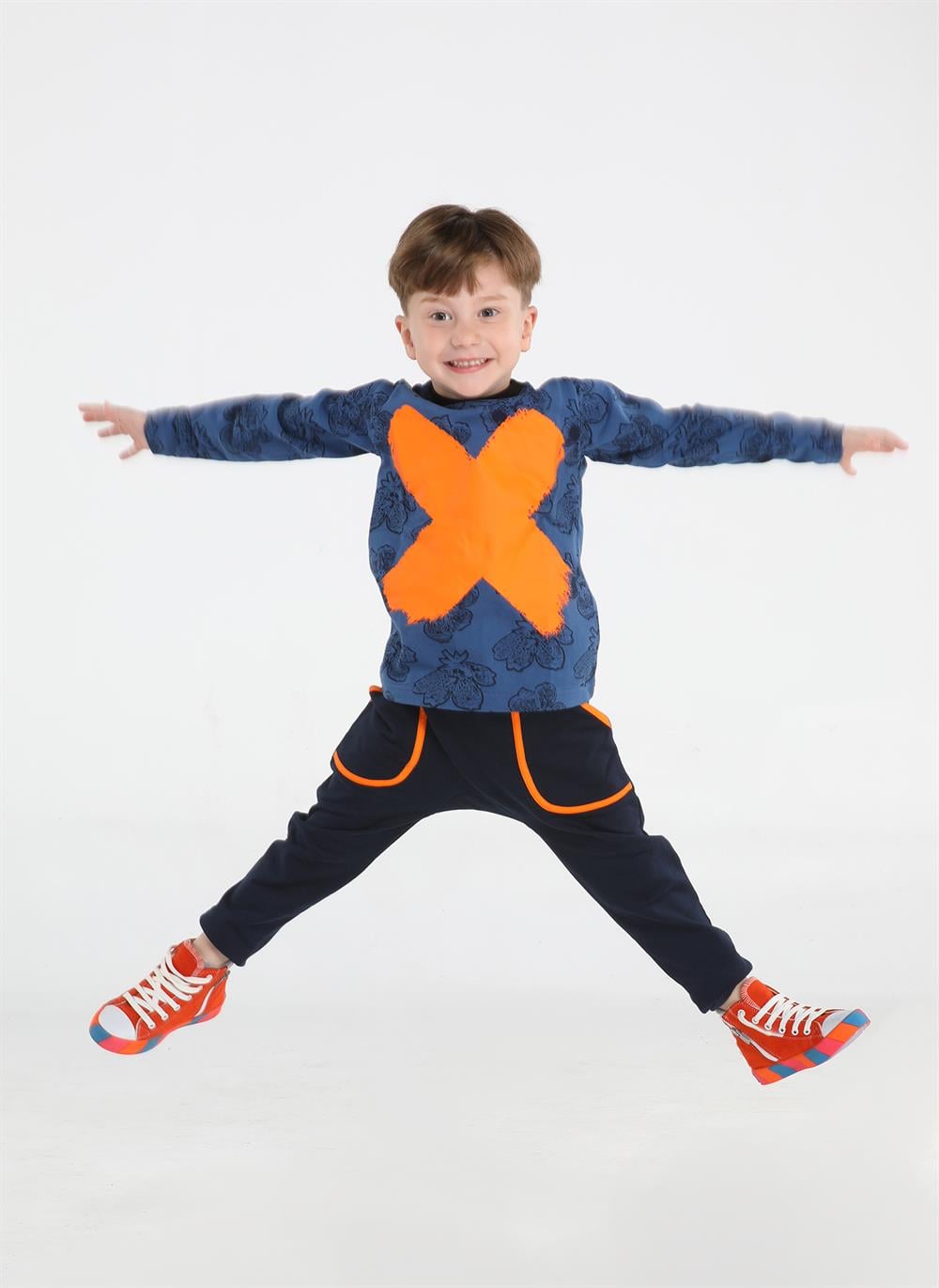 Casa Yaprak Desenli Baggy Pantolon + T-shirt Takım - Casabony Kids