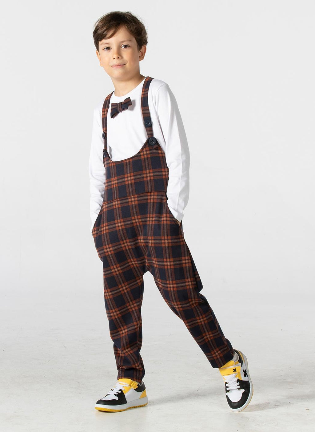 Ekose Askılı Erkek Çocuk Baggy Tulum + Papyonlu T-shirt - Casabony Kids