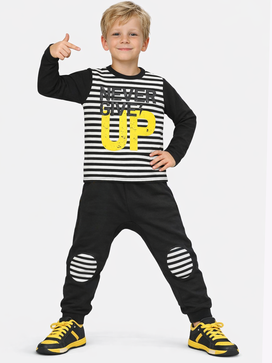 UP ERKEK ÇOCUK BAGGY PANTOLON+ T-SHIRT TAKIM - Casabony Kids
